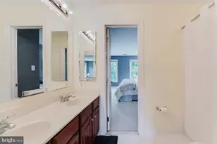 9772 Thorn Bush Dr, Fairfax Station, VA 22039 - Photo 40