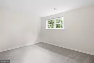 6165 Forest Creek Ln, Springfield, VA 22152 - Photo 40