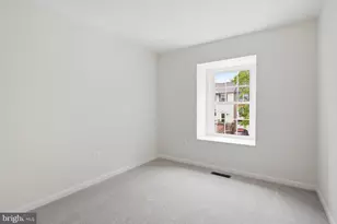 6165 Forest Creek Ln, Springfield, VA 22152 - Photo 30