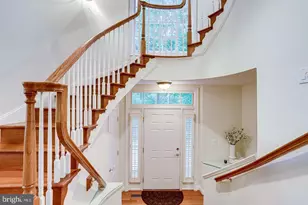 1601 Colonial Hills Dr, McLean, VA 22102 - Photo 2