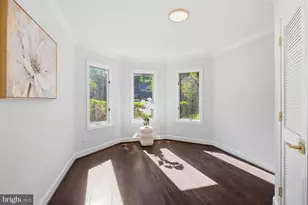 905 Falls Bridge Ln, Great Falls, VA 22066 - Photo 24