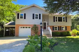 4407 Aragon Pl, Alexandria, VA 22309 - Photo 2