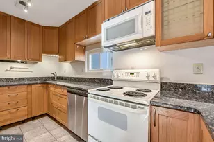 11306 Geddys Ct, Reston, VA 20191 - Photo 10