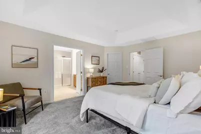104 Herndon Mills Circle, Herndon, VA 20170 - Photo 32