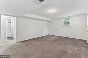 1210 Croton Dr, Alexandria, VA 22308 - Photo 20