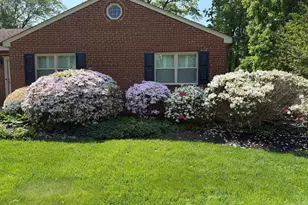 5515 Bradley Blvd, Alexandria, VA 22311 - Photo 2