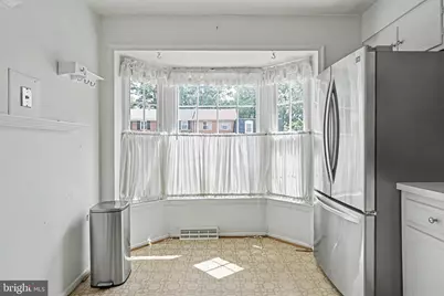 226 Commons Drive NW, Vienna, VA 22180 - Photo 4