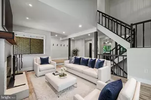 2105 Glencourse Ln, Reston, VA 20191 - Photo 8