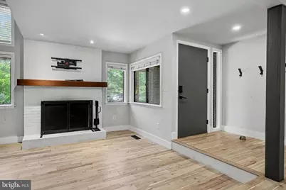 2105 Glencourse Lane, Reston, VA 20191 - Photo 4