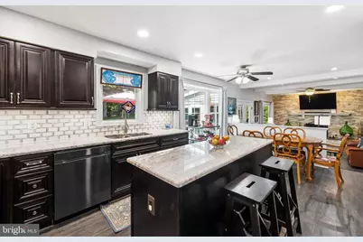 7702 Hilltopper Court, Springfield, VA 22153 - Photo 12