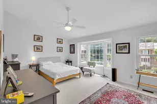 6861 Williamsburg Pond Ct, Falls Church, VA 22043 - Photo 16