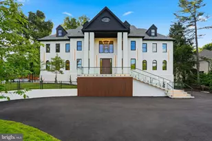 1124 Savile Ln, McLean, VA 22101 - Photo 4