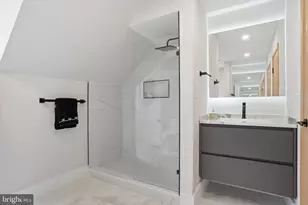 1124 Savile Ln, McLean, VA 22101 - Photo 102