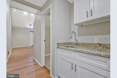 311 Maple Avenue W #C, Vienna, VA 22180 - Photo 18