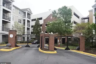12913 Centre Park Cir, Herndon, VA 20171 - Photo 14