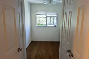 12913 Centre Park Cir, Herndon, VA 20171 - Photo 8