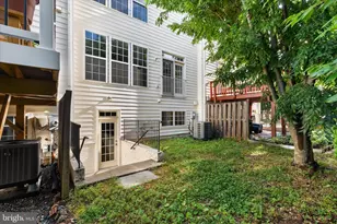 5669 Faircloth Ct, Centreville, VA 20120 - Photo 36