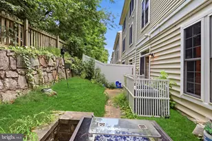 7109 Mason Grove Ct, Alexandria, VA 22306 - Photo 36