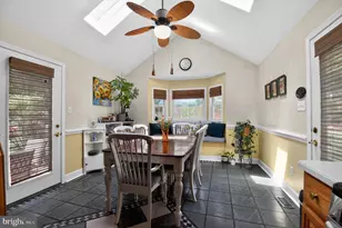 7941 Harwood Pl, Springfield, VA 22152 - Photo 26