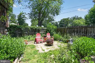 7941 Harwood Pl, Springfield, VA 22152 - Photo 14