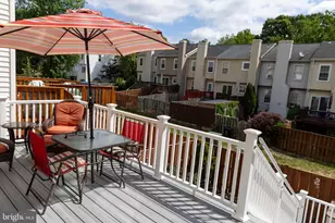 7658 Wolford Way, Lorton, VA 22079 - Photo 4