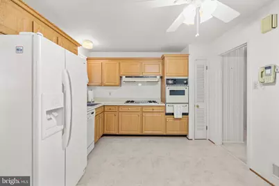 6914 Hadlow Drive, Springfield, VA 22152 - Photo 14