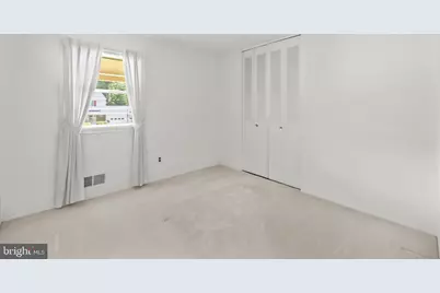 6914 Hadlow Drive, Springfield, VA 22152 - Photo 16