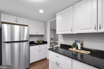 3170 Readsborough Court, Fairfax, VA 22031 - Photo 10