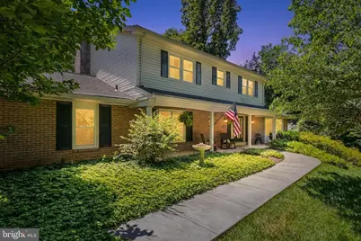 12007 Turf Lane, Reston, VA 20191 - Photo 4