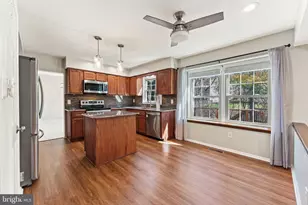 7416 Shady Palm Dr, Springfield, VA 22153 - Photo 18