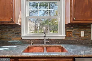7416 Shady Palm Dr, Springfield, VA 22153 - Photo 16