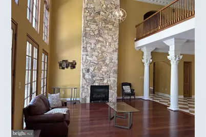 10872 Patowmack Drive, Great Falls, VA 22066 - Photo 8