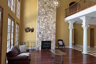 10872 Patowmack Dr, Great Falls, VA 22066 - Photo 8