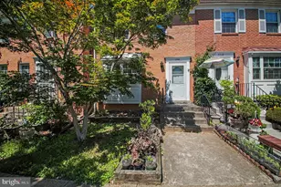 7718 Trevino Ln, Falls Church, VA 22043 - Photo 1