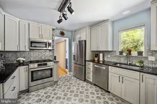 6917 Stoneybrooke Ln, Alexandria, VA 22306 - Photo 28