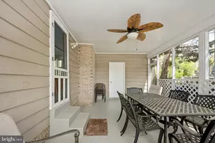 6917 Stoneybrooke Ln, Alexandria, VA 22306 - Photo 32