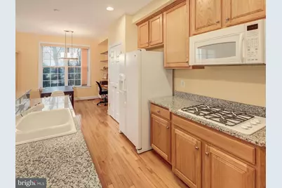 2958 Thompson Park Lane, Fairfax, VA 22031 - Photo 16