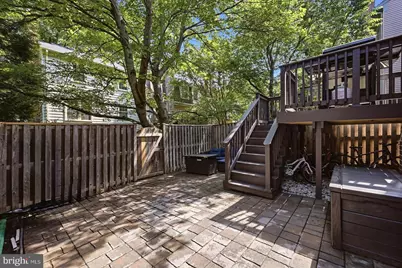 2738 Shawn Leigh, Vienna, VA 22181 - Photo 54