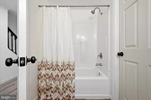 2738 Shawn Leigh, Vienna, VA 22181 - Photo 50