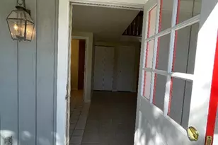624d Walker Rd, Great Falls, VA 22066 - Photo 2