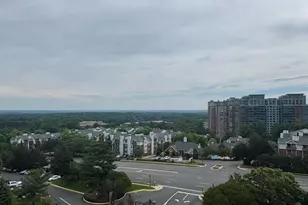 8350 Greensboro Dr, McLean, VA 22102 - Photo 10