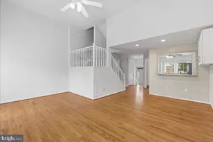 13937 Middle Creek Pl, Centreville, VA 20121 - Photo 8