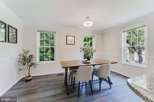 6010 Heathwick Ct, Burke, VA 22015 - Photo 4