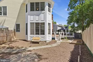 9315 Hallston Ct, Fairfax Station, VA 22039 - Photo 68