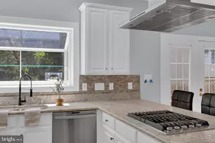 9315 Hallston Ct, Fairfax Station, VA 22039 - Photo 30