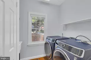 9315 Hallston Ct, Fairfax Station, VA 22039 - Photo 32