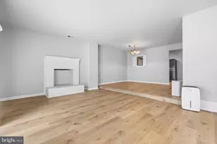 3824 Persimmon Cir, Fairfax, VA 22031 - Photo 6