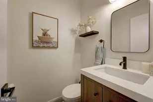 10904 Belgravia Ct, Great Falls, VA 22066 - Photo 22
