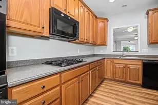 8406 Mountain Larkspur Dr Dr, Lorton, VA 22079 - Photo 20