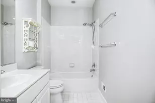 8406 Mountain Larkspur Dr Dr, Lorton, VA 22079 - Photo 6
